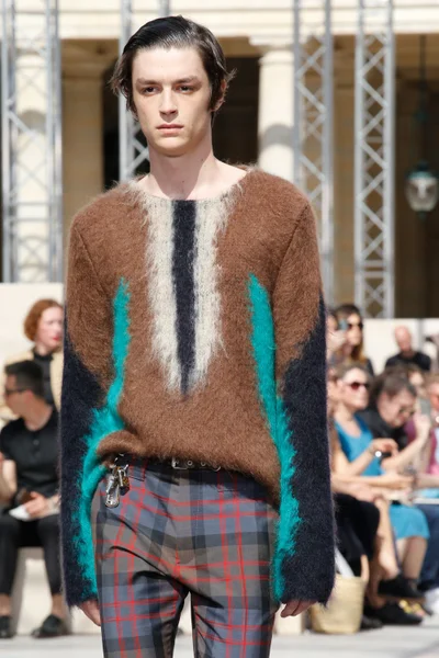 Look 54